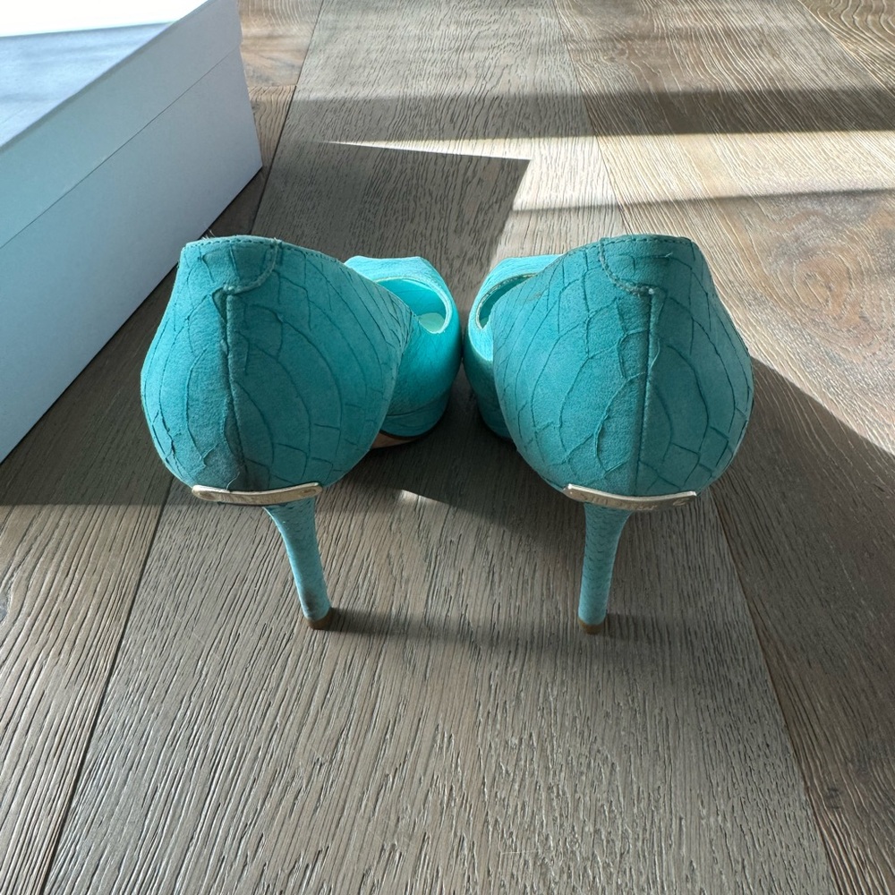 Dior aqua suede perp toe pumps - Picture 4 of 6